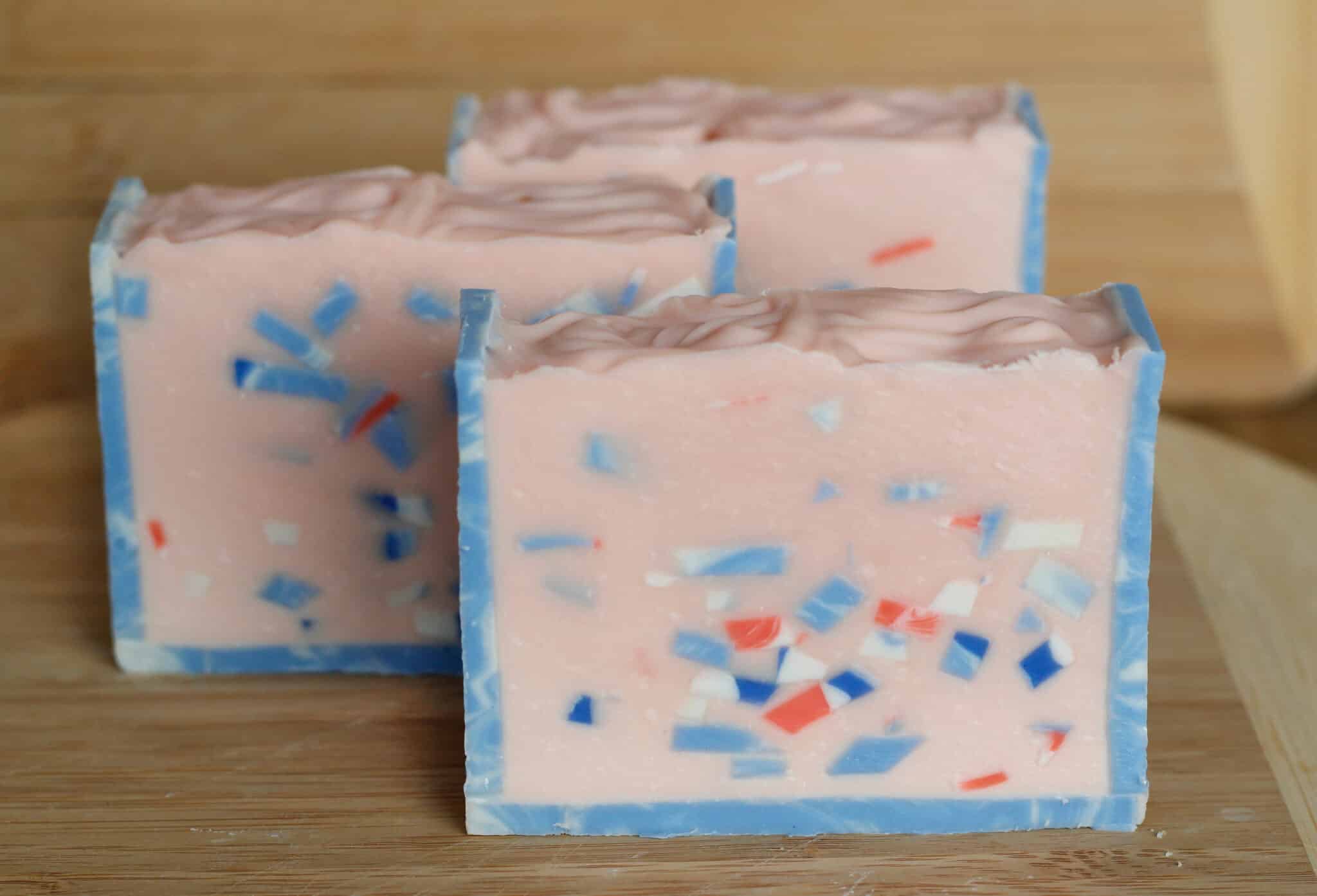 additives stay suspended in medium trace soap.